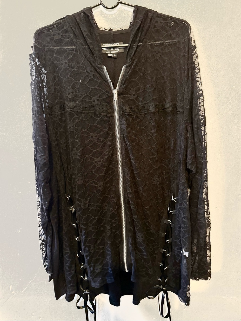Tripp skull Lace Zip Front Hoodedie